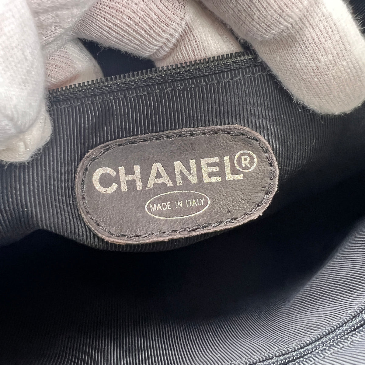 Chanel Black Shoulder Bags A-16159