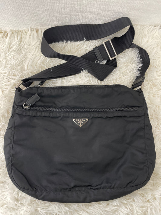 Prada Black Shoulder Bags A-16162