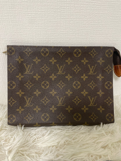 Louis Vuitton Brown Pouches A-16179
