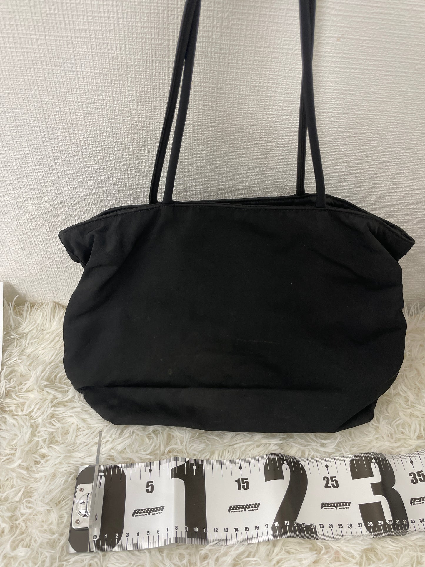 Prada Black Tote Bags A-16194