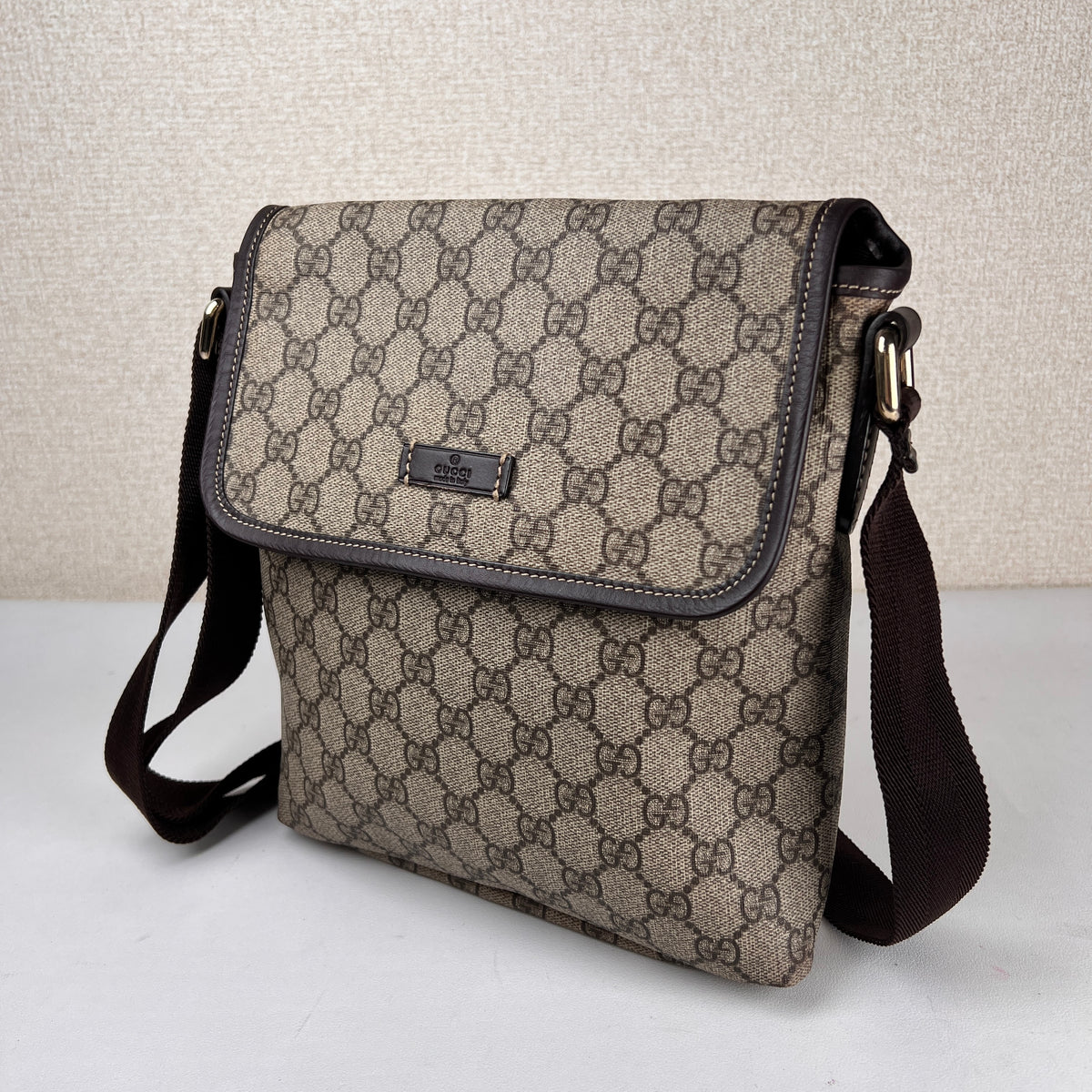 Gucci Brown Shoulder Bags A-16195