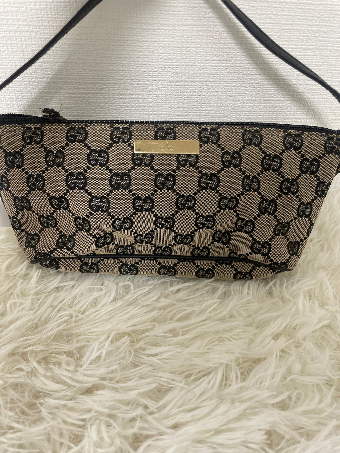 Gucci Gray Pouches A-16199