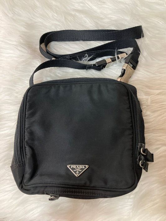 Prada Black Shoulder Bags A-16208