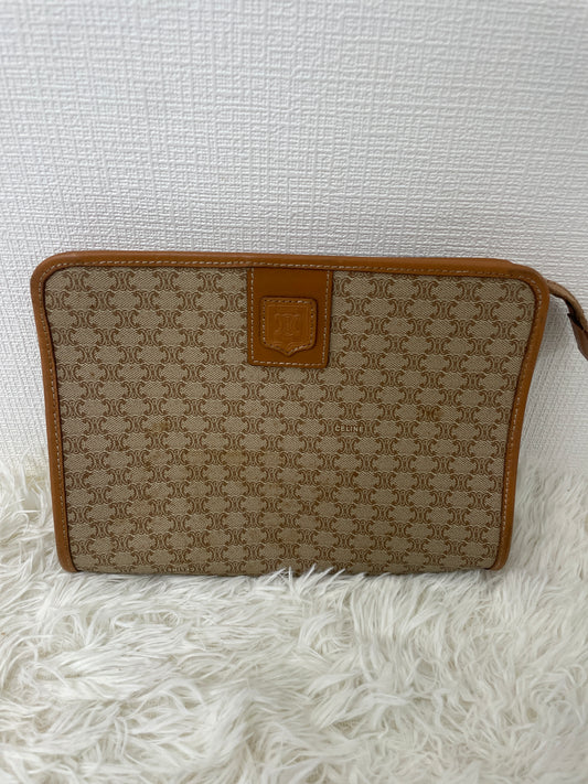 Celine Brown A-16209