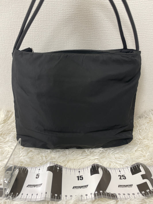 Prada Black Tote Bags A-16210