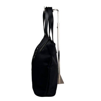 Fendi Black Handle Bags A-16211