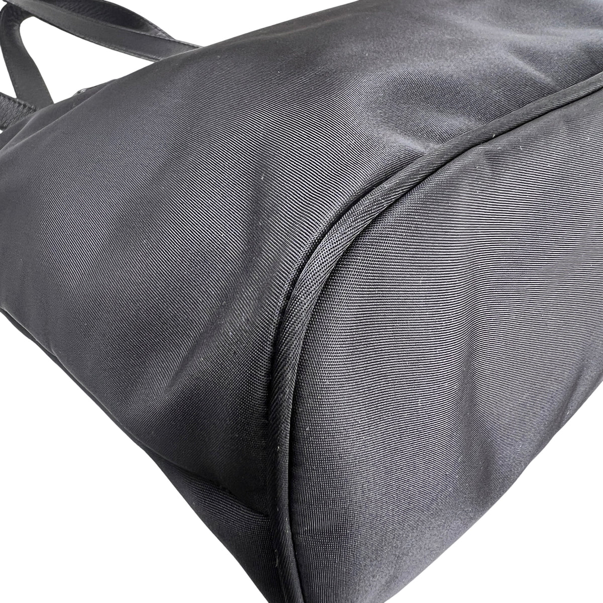 Fendi Black Handle Bags A-16211