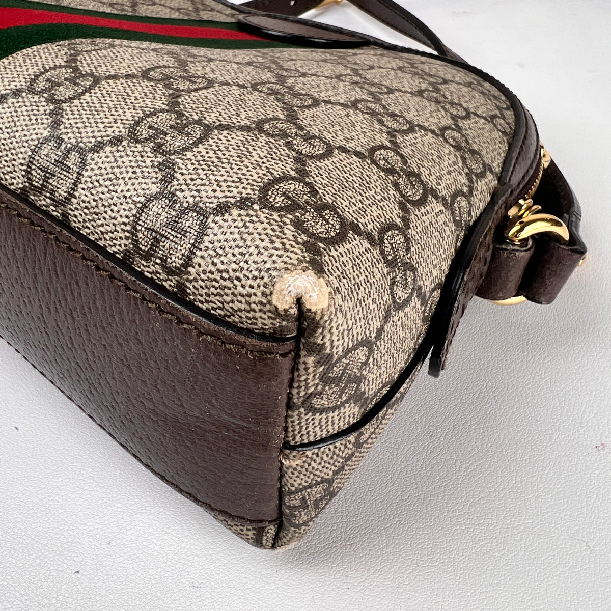 Gucci Gray Shoulder Bags A-16213