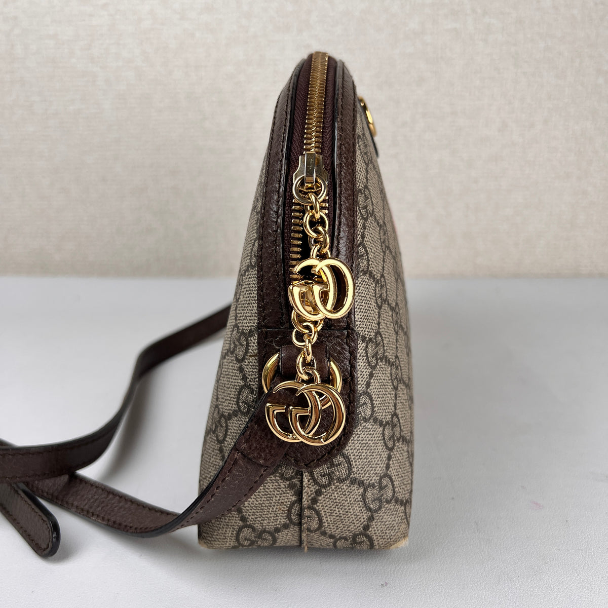 Gucci Gray Shoulder Bags A-16213