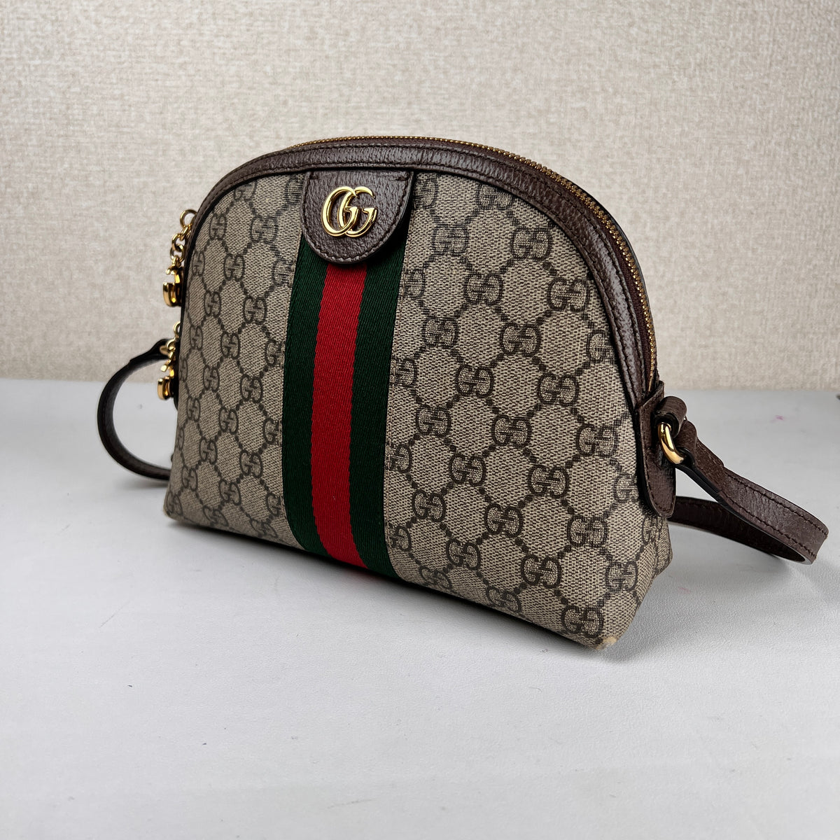 Gucci Gray Shoulder Bags A-16213