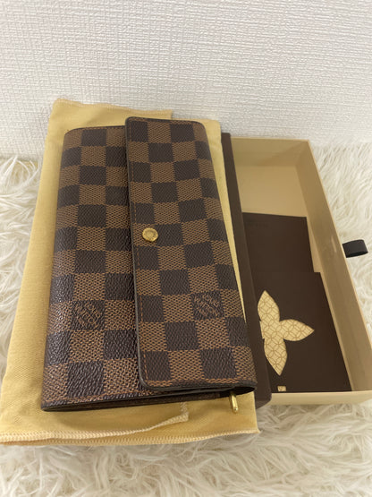 Louis Vuitton Multicolor Wallets A-16218