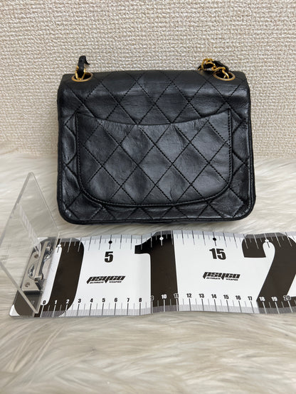 Chanel Black Shoulder Bags A-16247