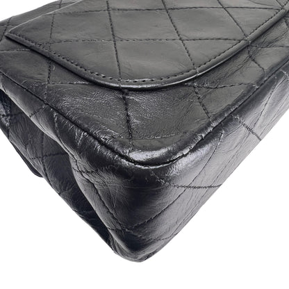 Chanel Black Shoulder Bags A-16247
