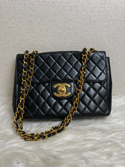 Chanel Black Shoulder Bags A-16248