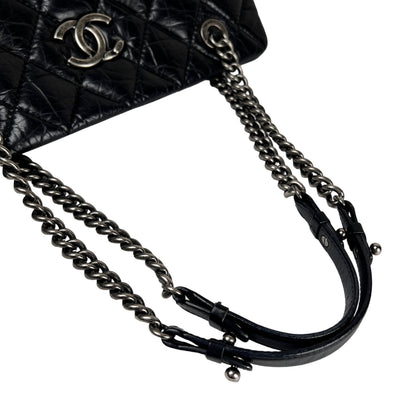 Chanel Black Shoulder Bags A-16249
