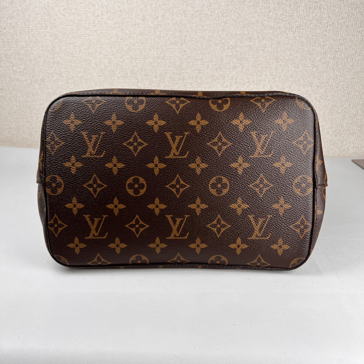 Louis Vuitton Brown Shoulder Bags A-16251