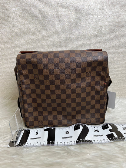 Louis Vuitton Brown Shoulder Bags A-16255
