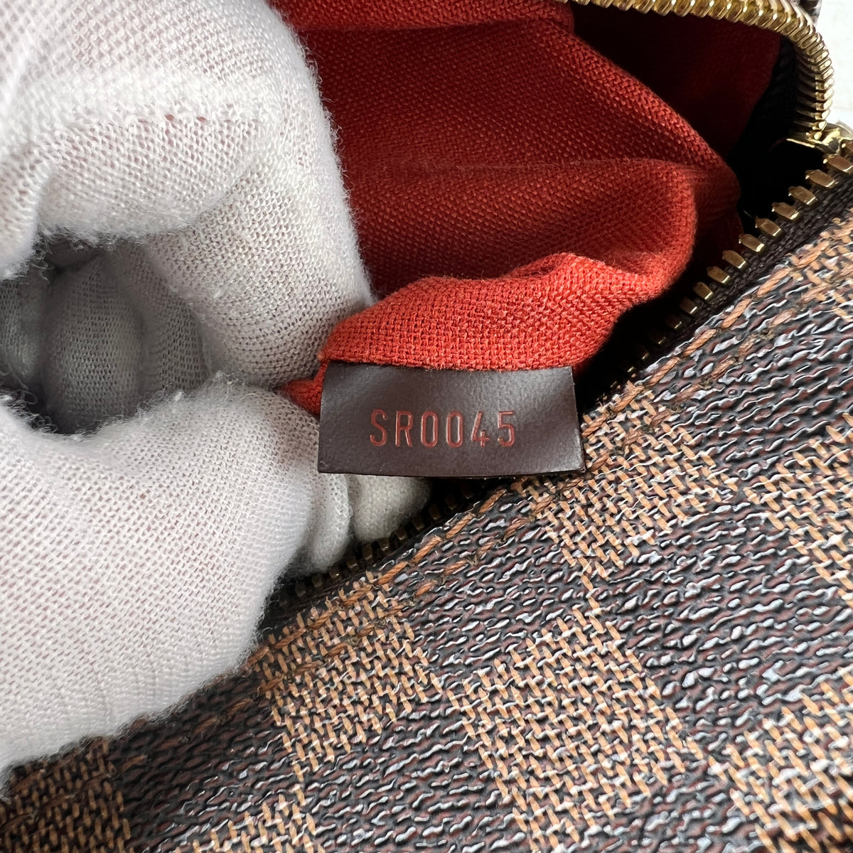 Louis Vuitton Brown Shoulder Bags A-16255