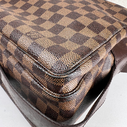 Louis Vuitton Brown Shoulder Bags A-16255