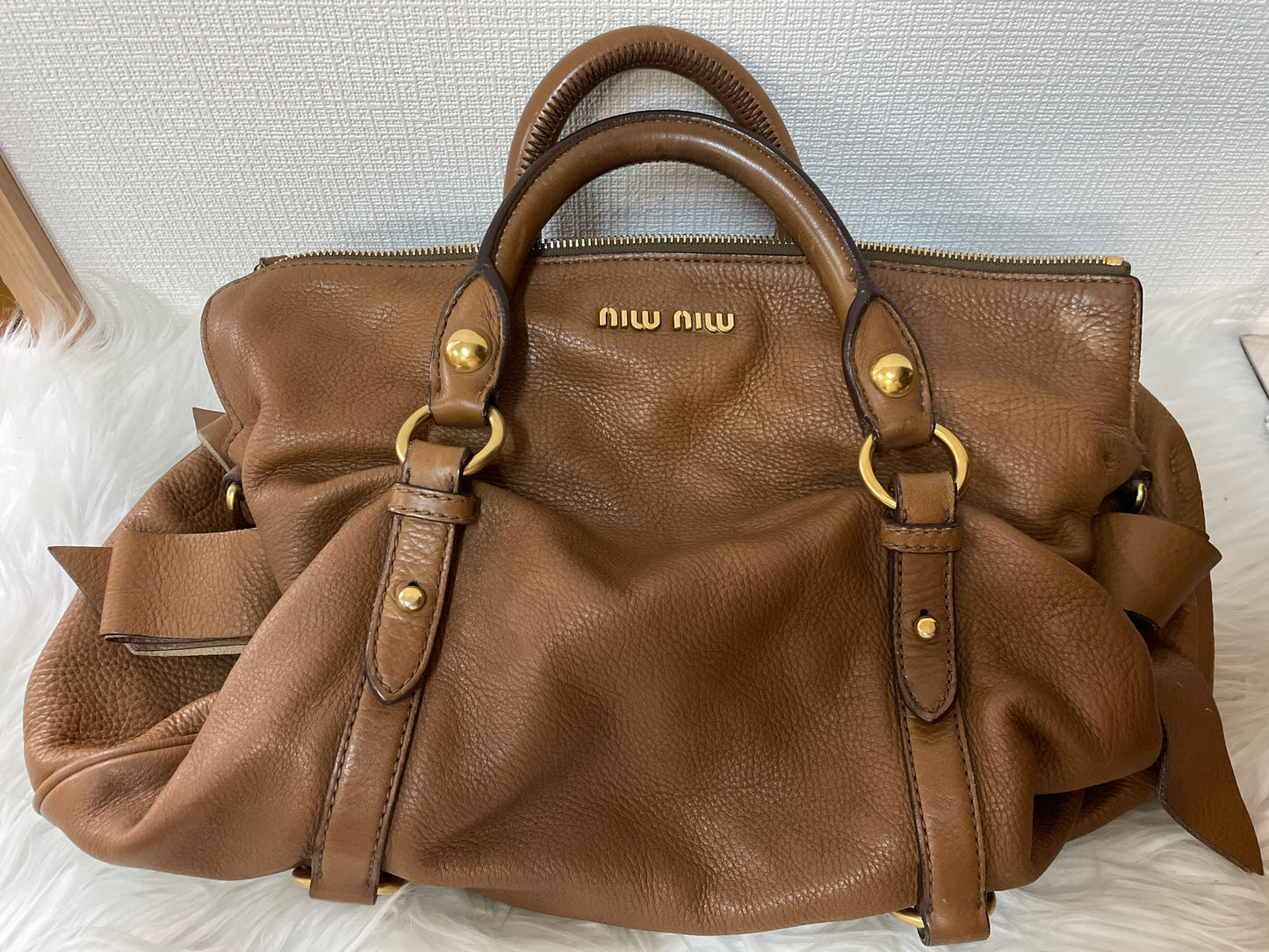 Miu Miu Brown Handle Bags A-16265