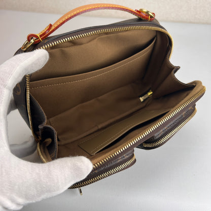 Louis Vuitton Brown Shoulder Bags A-16273