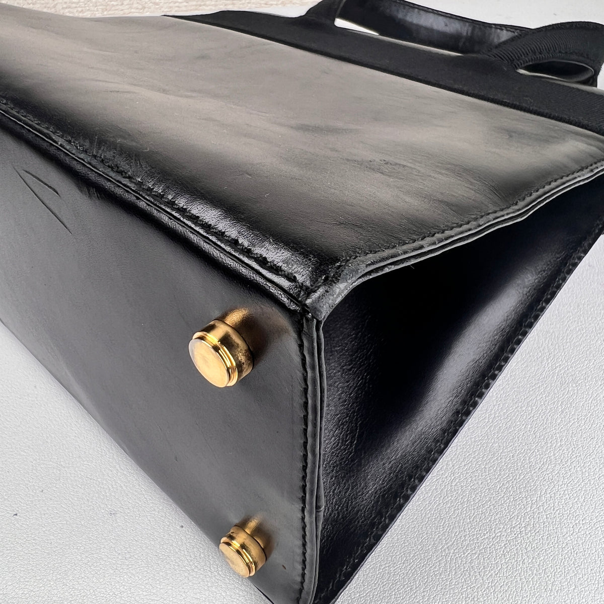 Ferragamo Black Handle Bags A-16274