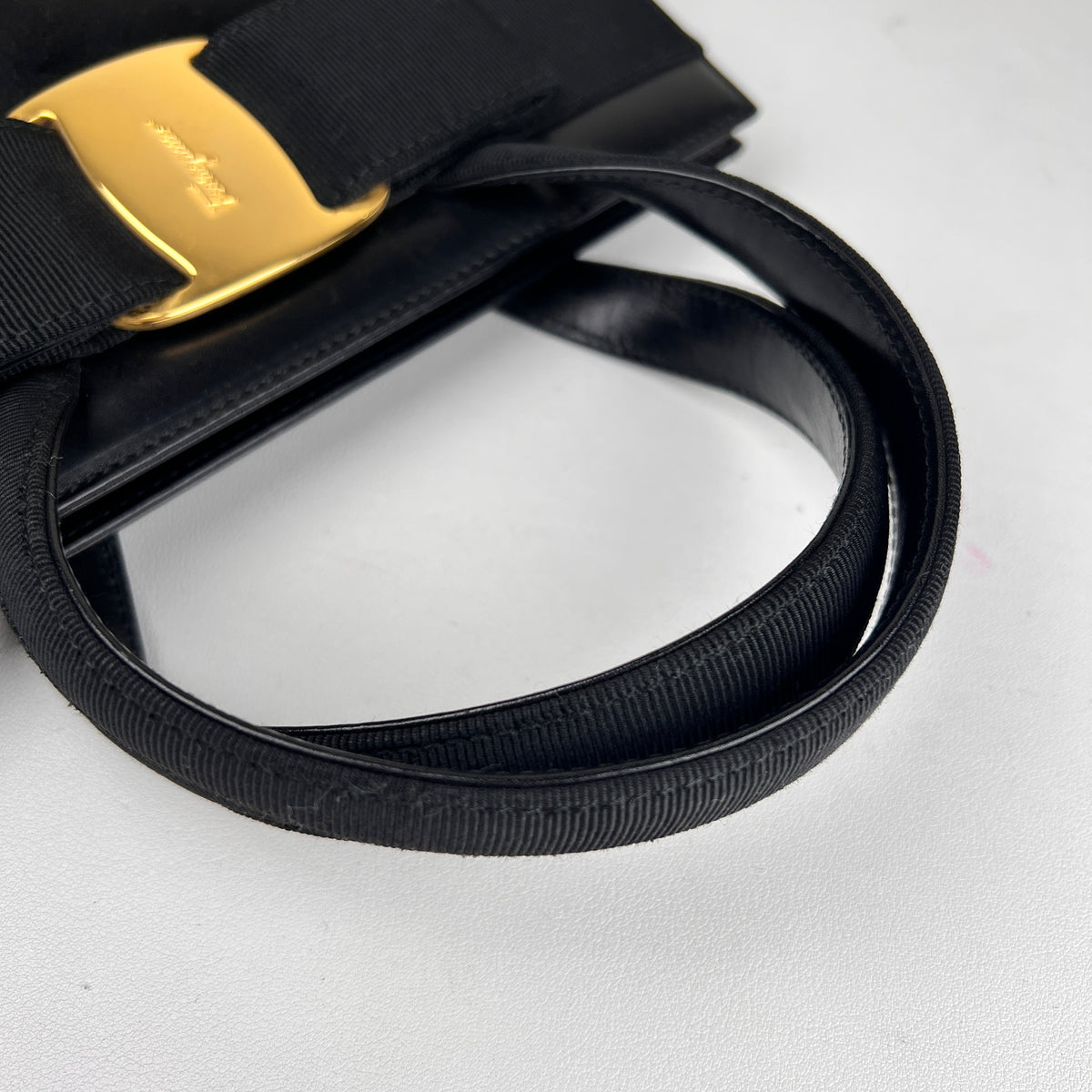 Ferragamo Black Handle Bags A-16274