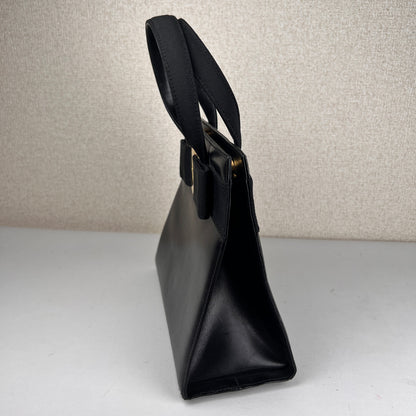 Ferragamo Black Handle Bags A-16274