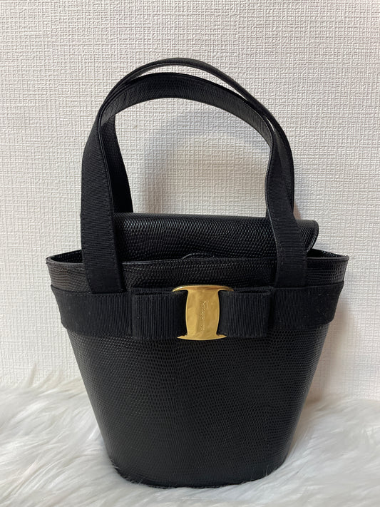 Ferragamo Black Handle Bags A-16275