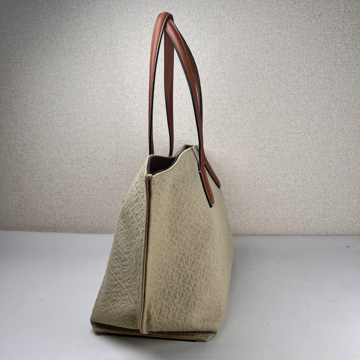 Loewe Beige Tote Bags A-16280