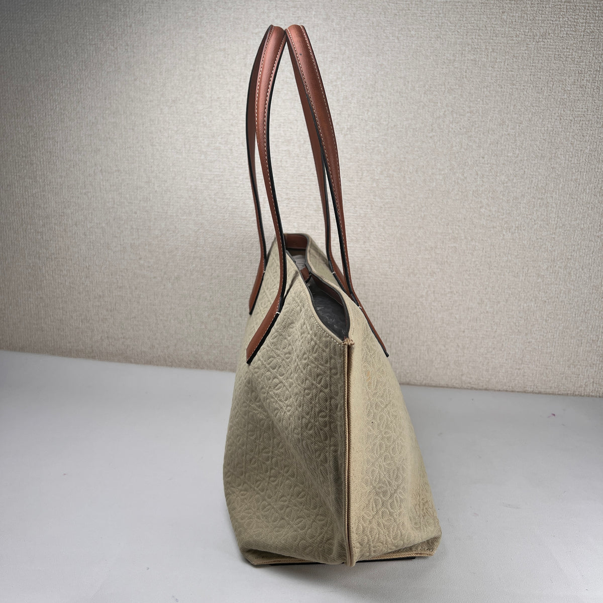 Loewe Beige Tote Bags A-16280