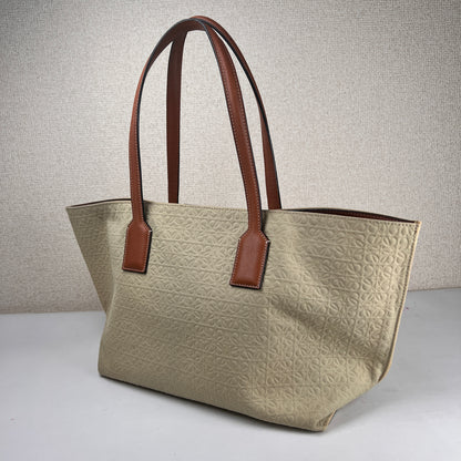 Loewe Beige Tote Bags A-16280