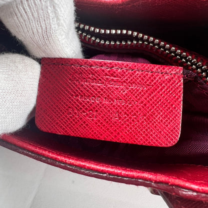 Ferragamo Red Handle Bags A-16282