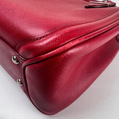 Ferragamo Red Handle Bags A-16282