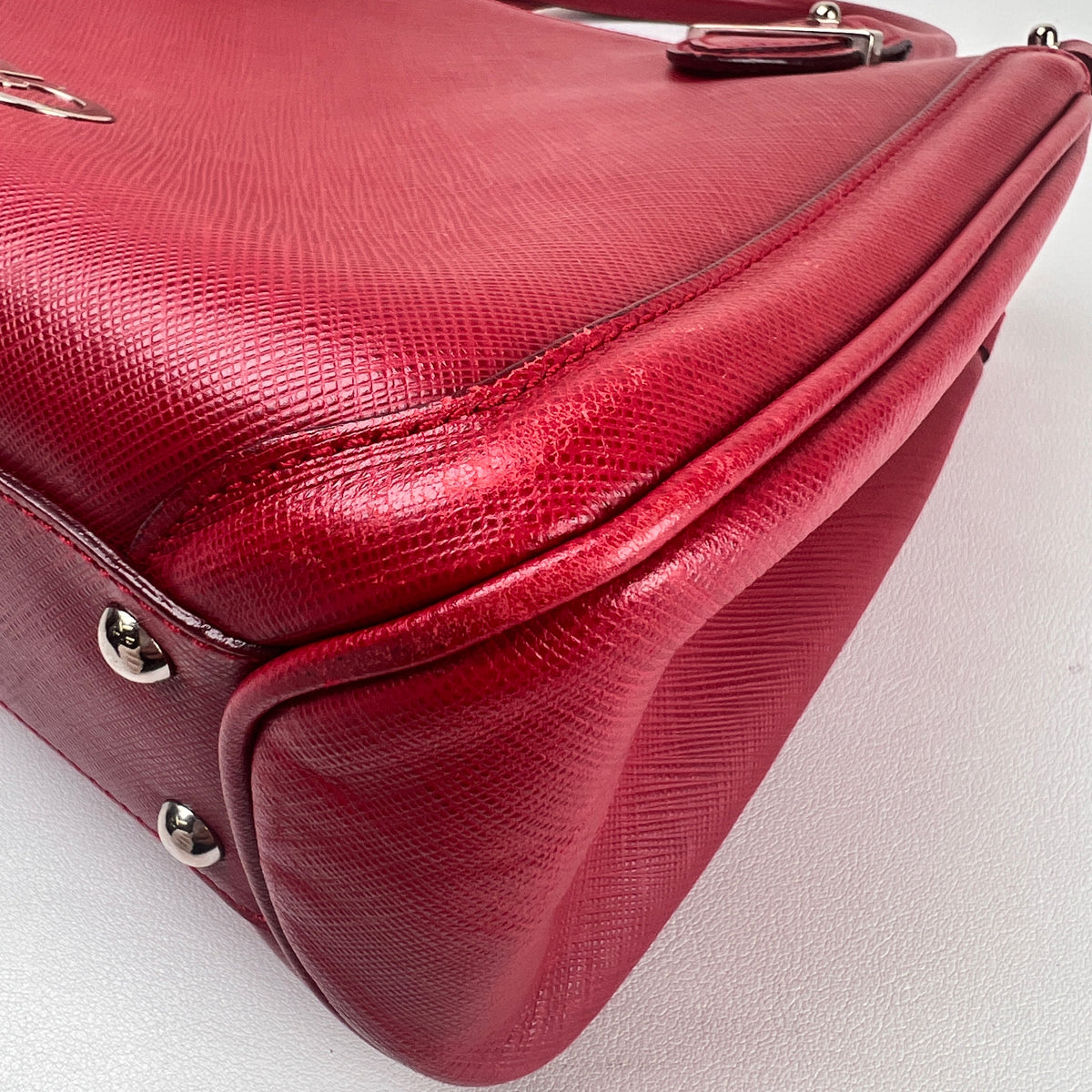 Ferragamo Red Handle Bags A-16282