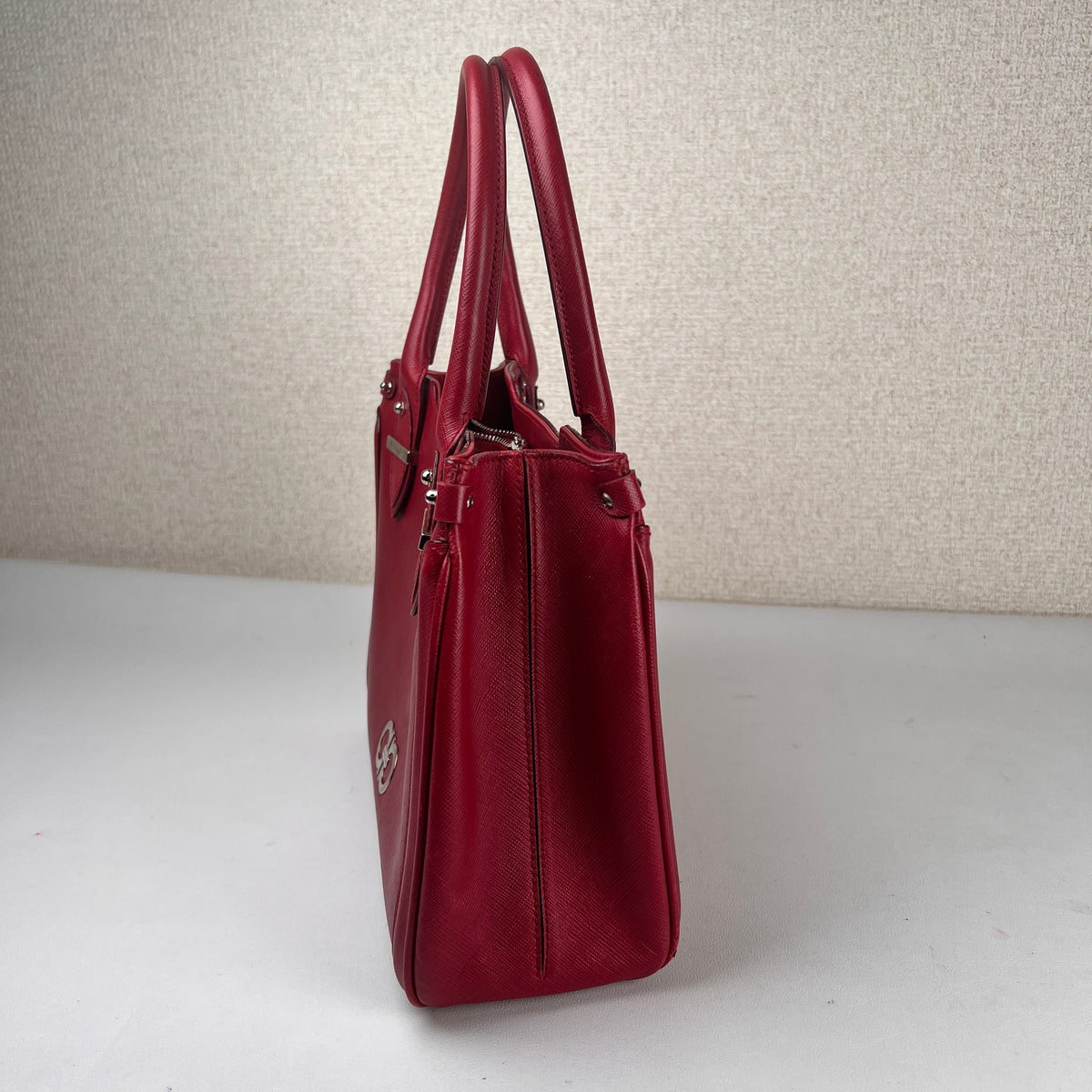 Ferragamo Red Handle Bags A-16282