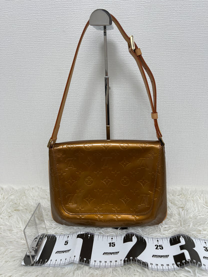 Louis Vuitton Brown Shoulder Bags A-16283