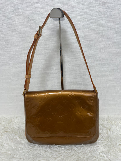 Louis Vuitton Brown Shoulder Bags A-16283