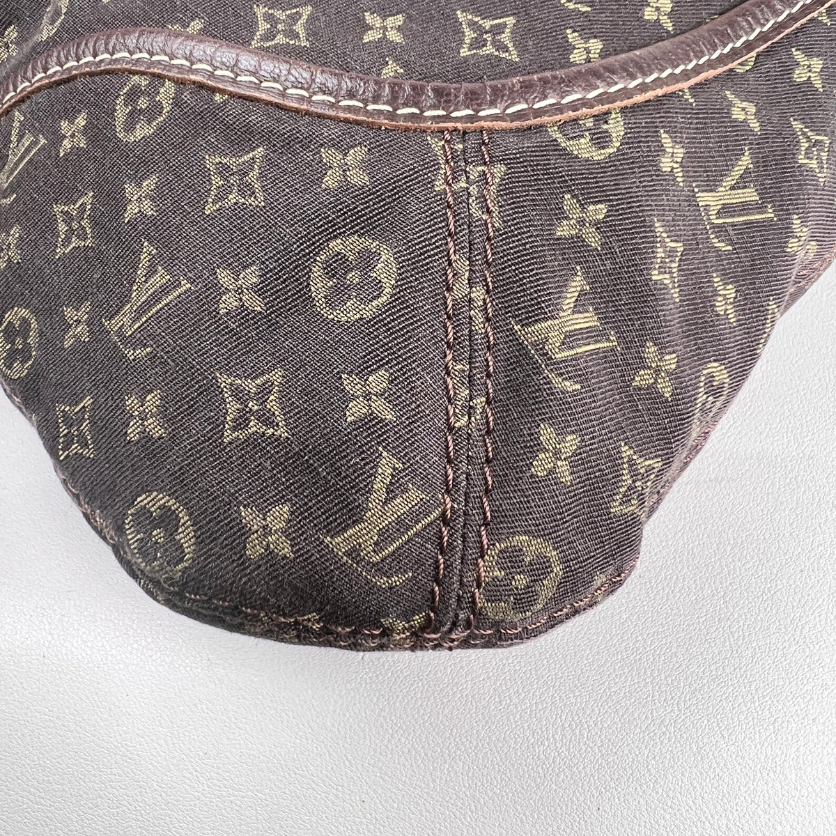 Louis Vuitton Brown Handle Bags A-16285