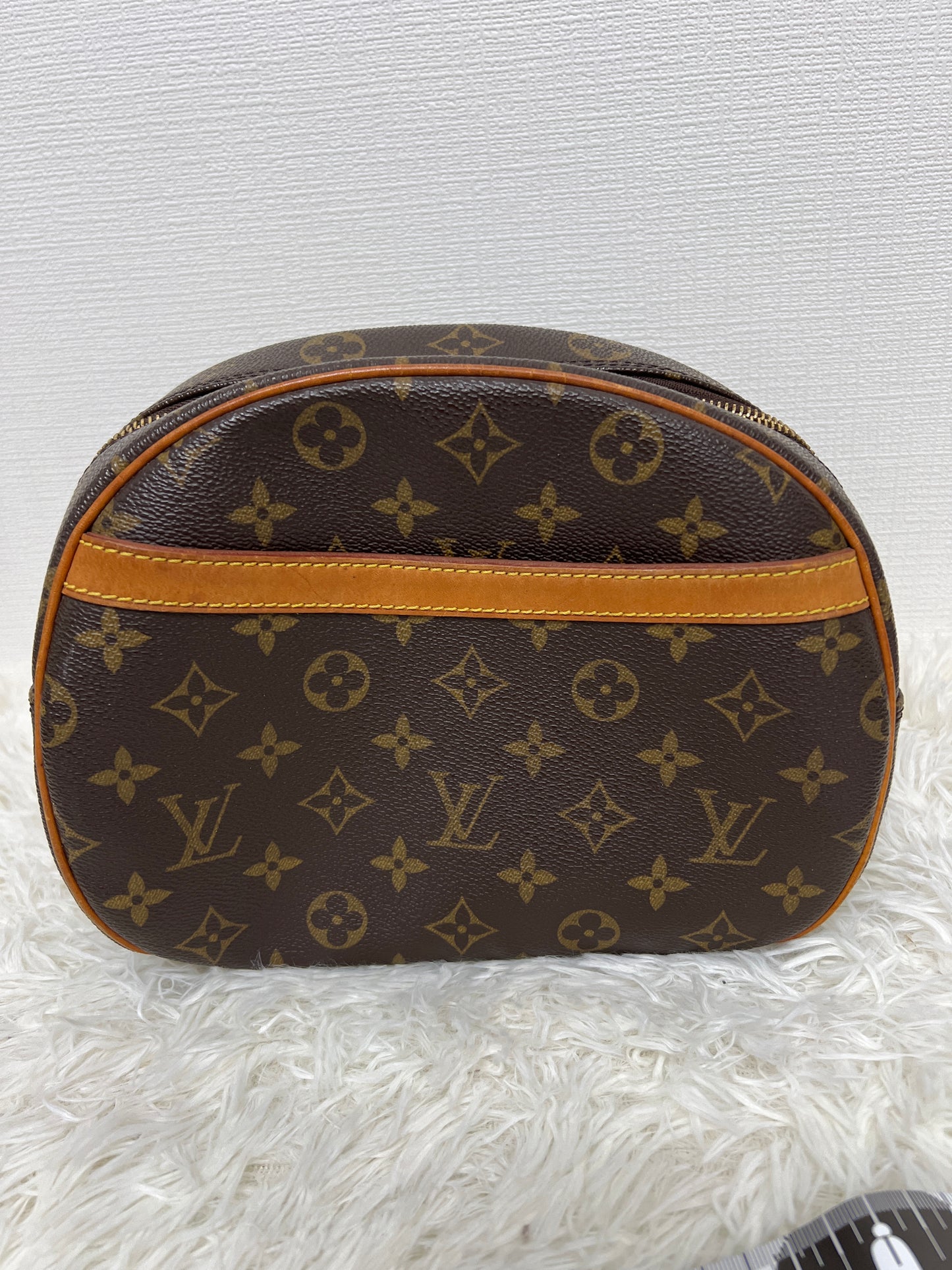 Louis Vuitton Brown Handle Bags A-16286