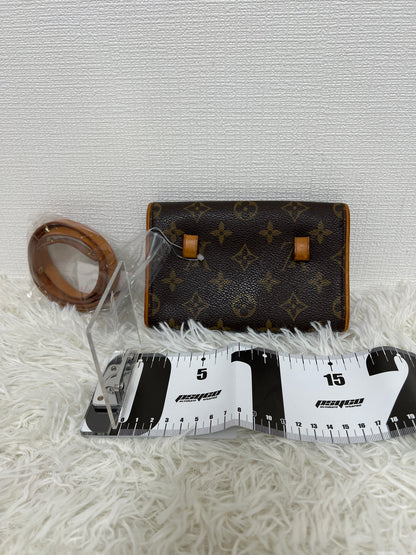 Louis Vuitton Brown Shoulder Bags A-16289