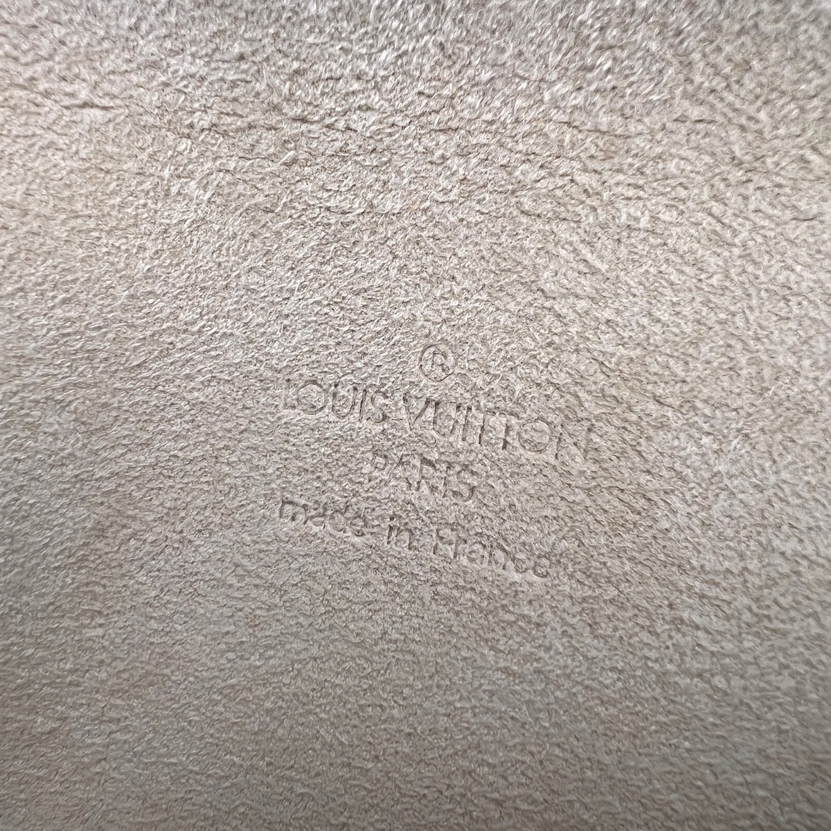 Louis Vuitton Brown Shoulder Bags A-16289
