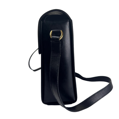 Ferragamo Black Shoulder Bags A-16290