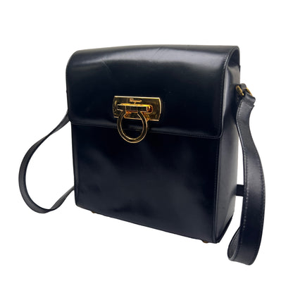 Ferragamo Black Shoulder Bags A-16290