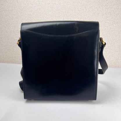 Ferragamo Black Shoulder Bags A-16290