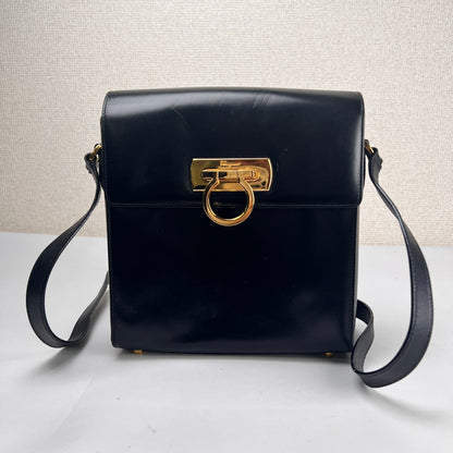 Ferragamo Black Shoulder Bags A-16290