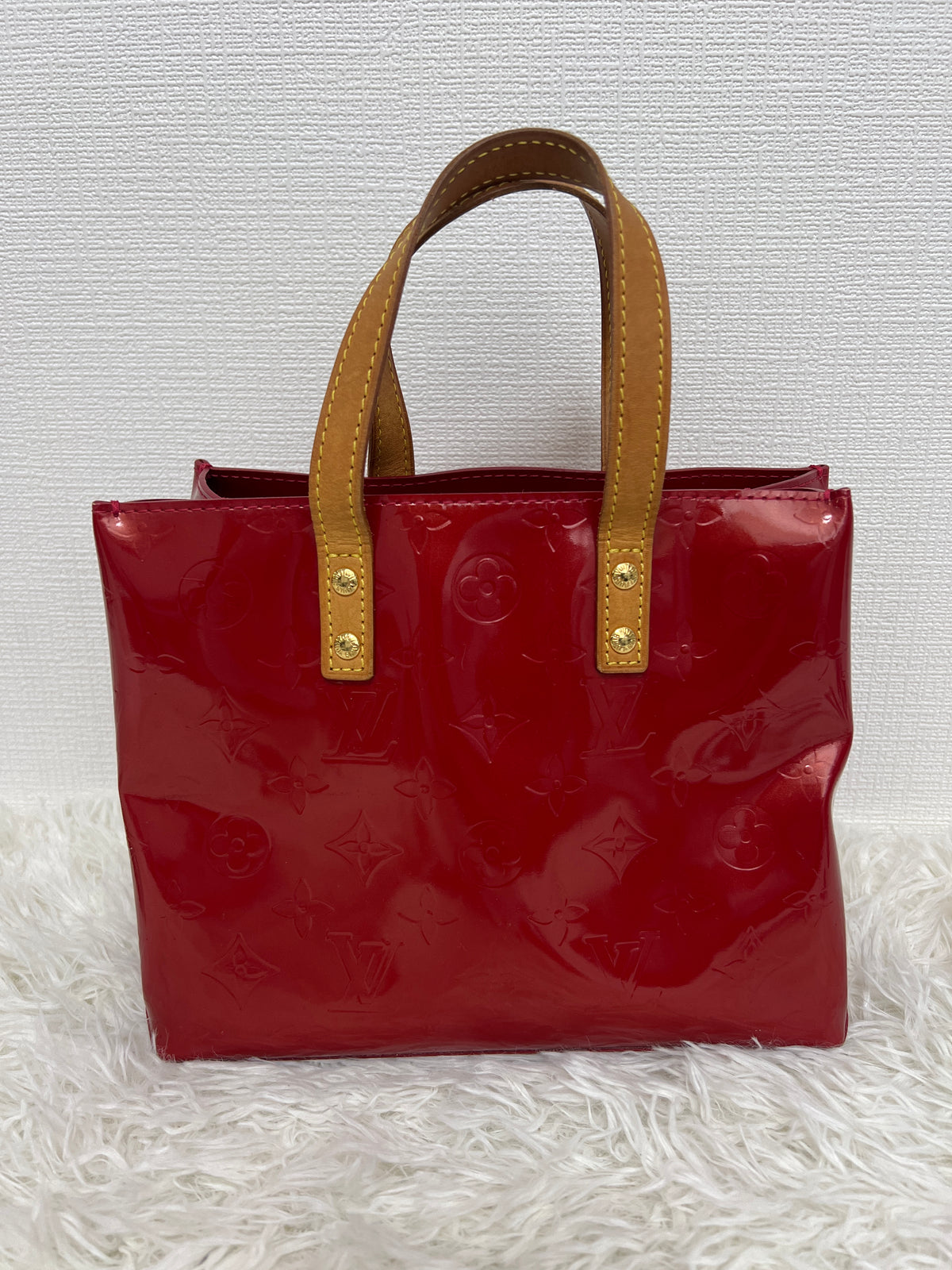 Louis Vuitton Red Shoulder Bags A-16293