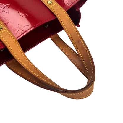Louis Vuitton Red Shoulder Bags A-16293