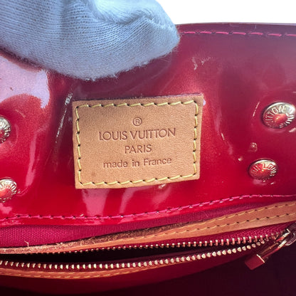Louis Vuitton Red Shoulder Bags A-16293