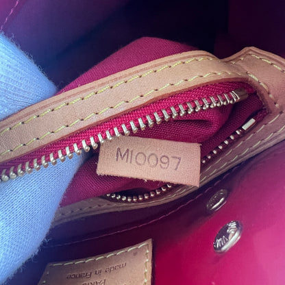 Louis Vuitton Red Shoulder Bags A-16293